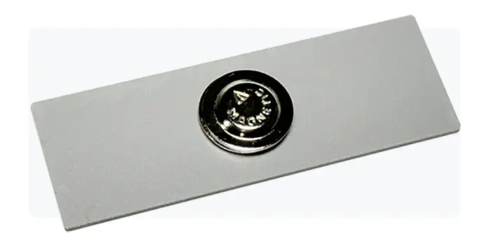 Name tag with a strong magnetic clutch to protect your clothing.
